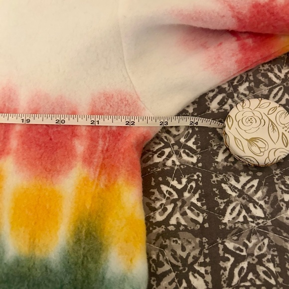 Feat Tie-Dye Hoodie - Picture 7 of 7